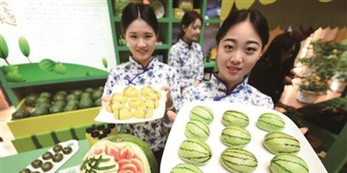 群众吃瓜的标题,揭秘群众吃瓜背后的趣味与思考